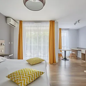 Aparthotel Odalys Aix En Provence Le Clos De La Chartreuse ***