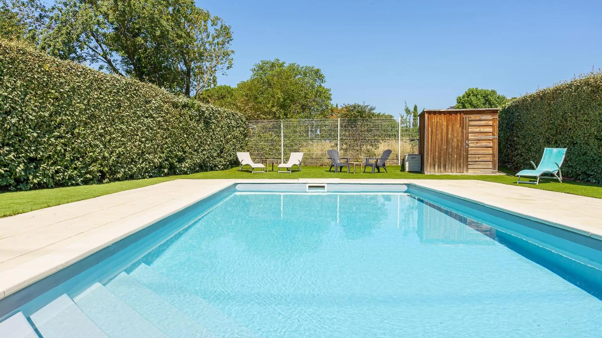 ***  Brit Hotel Confort Manosque Cadarache France